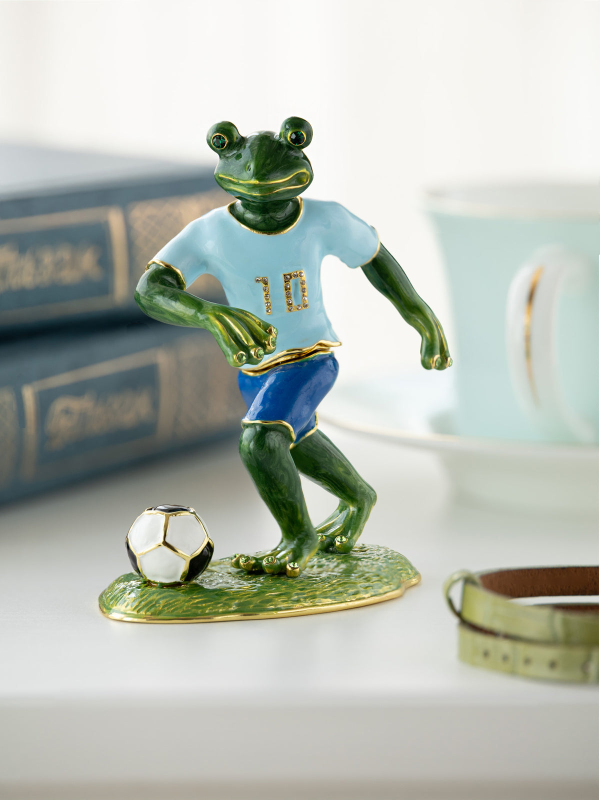 Keren Kopal Frog Playing Football