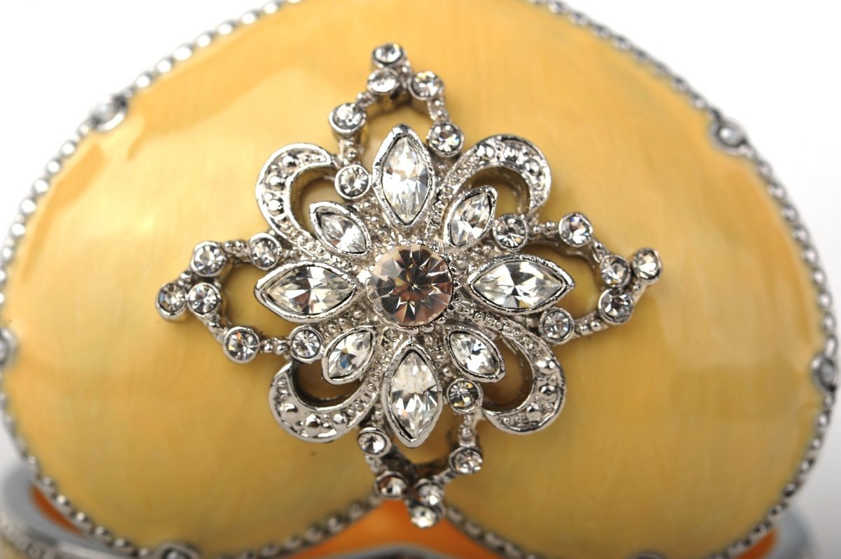 Keren Kopal Yellow Heart Shaped Trinket Box