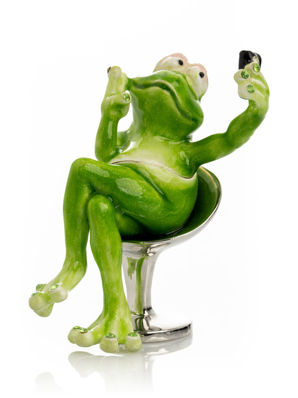 Frog Taking a Selfie Trinket Box